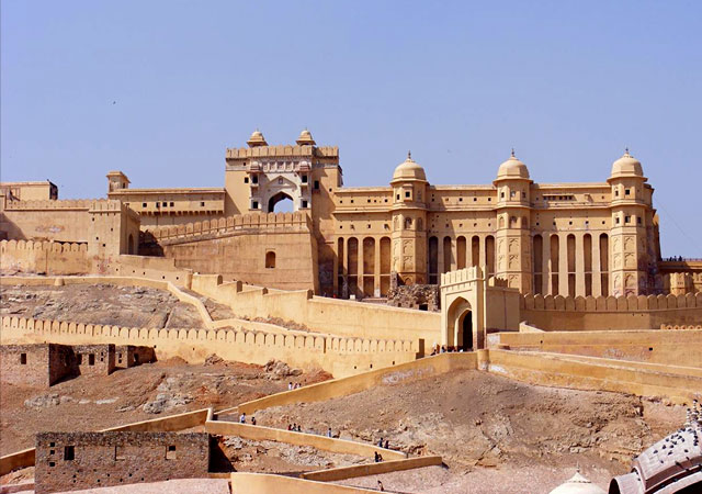 Amber-Fort-in-Jaipur