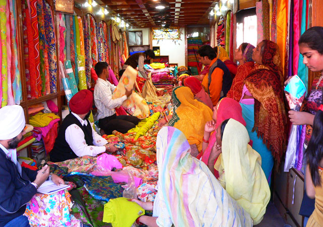 Markets-in-Agra